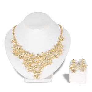 Elegant Flower Jewelry Art
